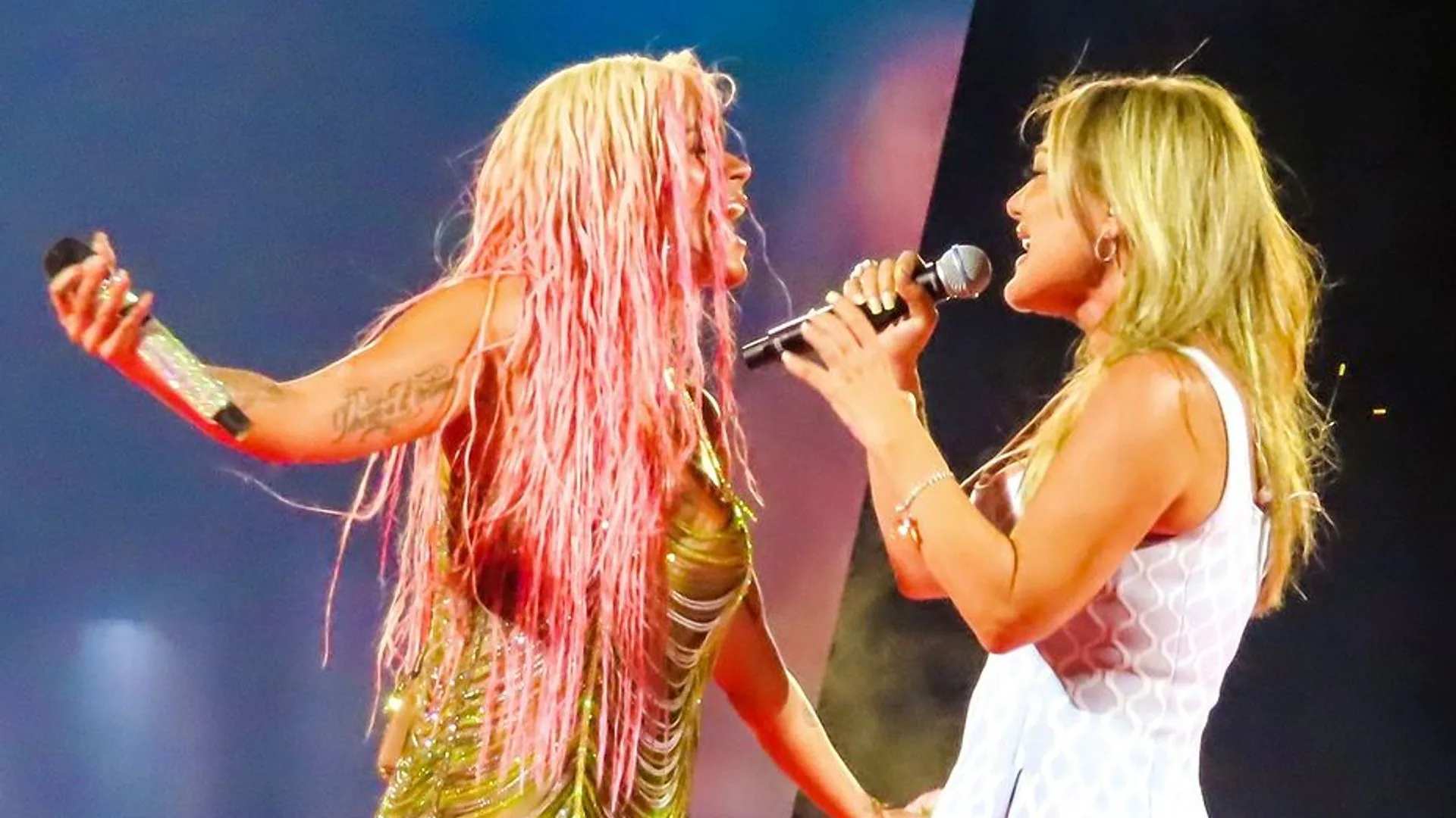 «Rosas»: Un Éxito Viral Gracias a Amaia Montero y Karol G